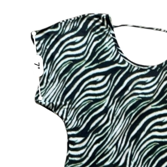 Rue 21 casual zebra print top blouse XL short dropped sleeves multicolored - Picture 12 of 12